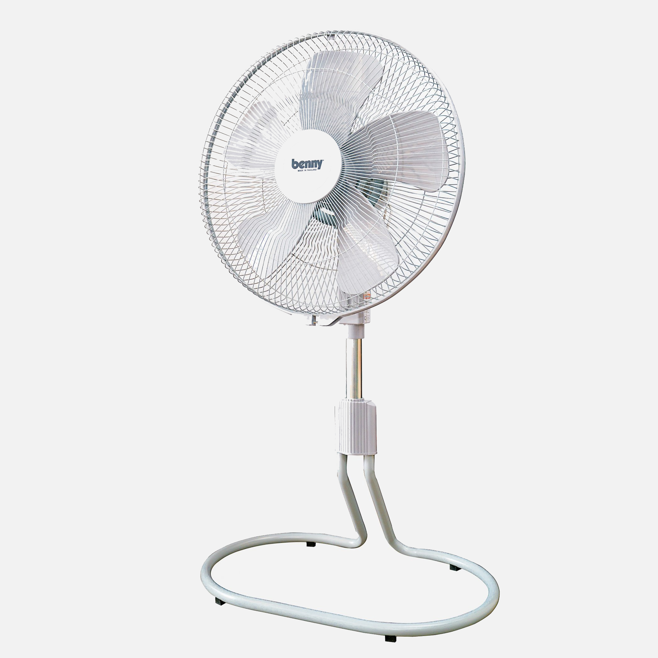 https://dongly.com.vn//Images/Products/nguyen.hung.phong_B-4-scaled_item_QUATBENNYBF223F.jpg